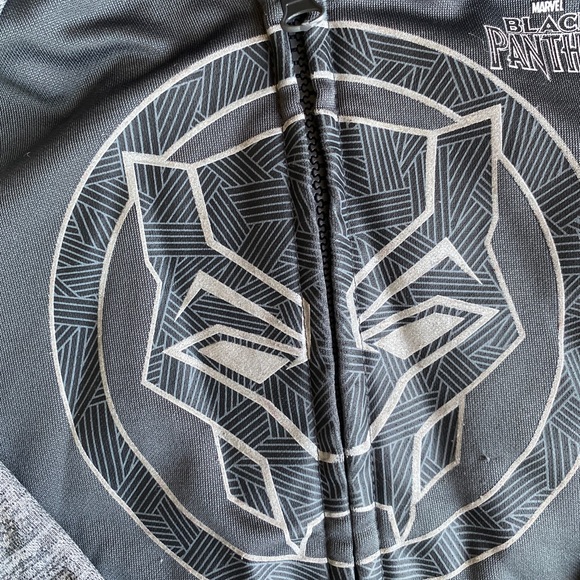 Black Panther jumping beans fleece zip up sweatshirt jacket size 4 Disney - Picture 3 of 3